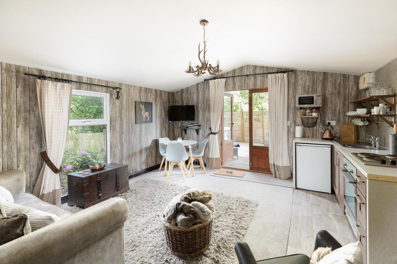 فيلا The Log Cabin With Private Hot Tub, باث المظهر الخارجي الصورة